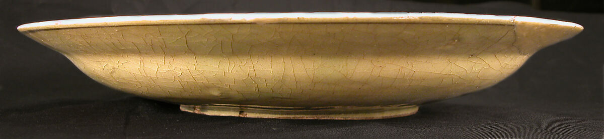 Dish with Floral Designs on an Olive Background, Stonepaste; polychrome painted under transparent glaze (Kubachi ware)