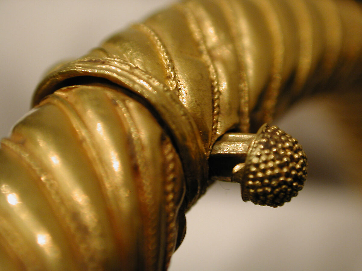 Armlet, Gold; filigree and granulation
