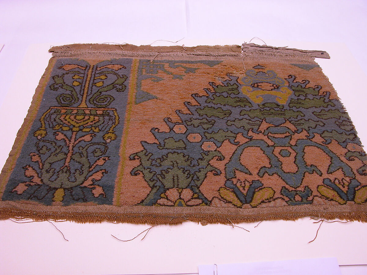 Carpet Fragment, Wool (warp, weft and pile); single-warp (Spanish) knotted pile