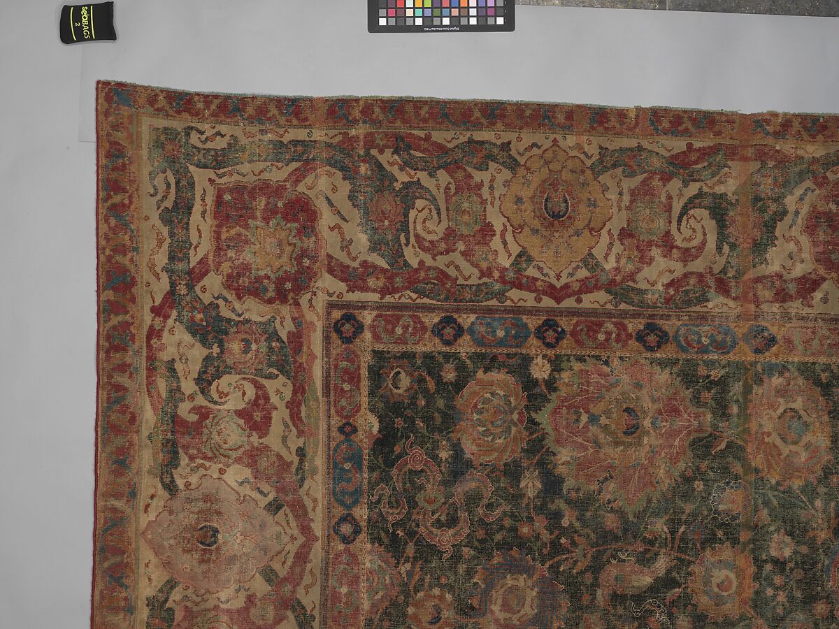 Carpet, Cotton (warp and weft), wool (pile); asymmetrically knotted pile