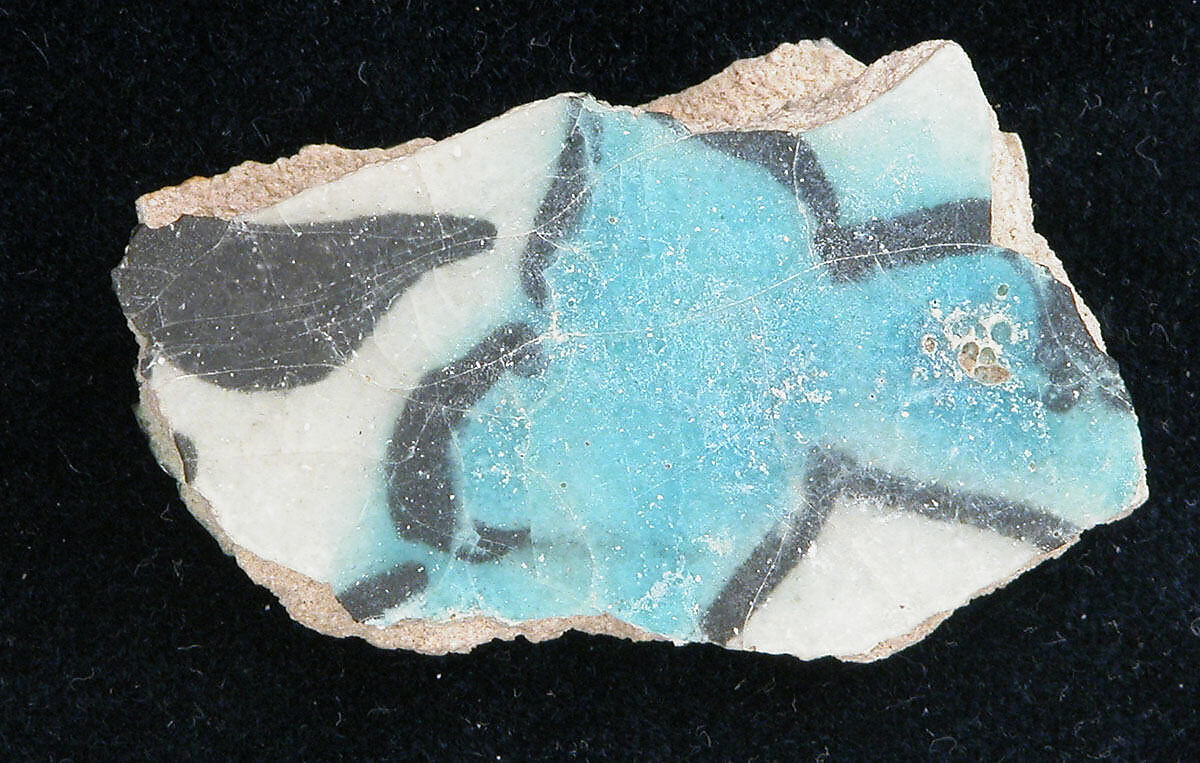Fragment, Stonepaste; slip and underglaze painted 