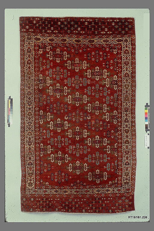 Carpet, Wool (warp, weft and pile); symmetrically knotted pile