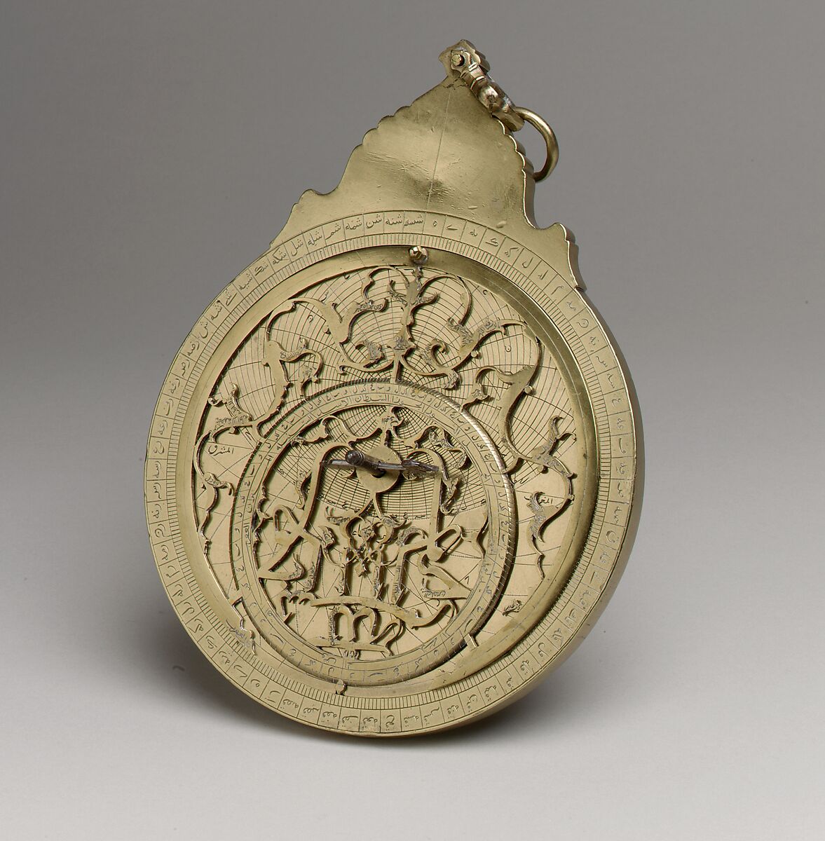 Planispheric Astrolabe, Muhammad Zaman al-Munajjim al-Asturlabi (Iranian, active 1643–1689), Brass and steel; cast and hammered, pierced and engraved
