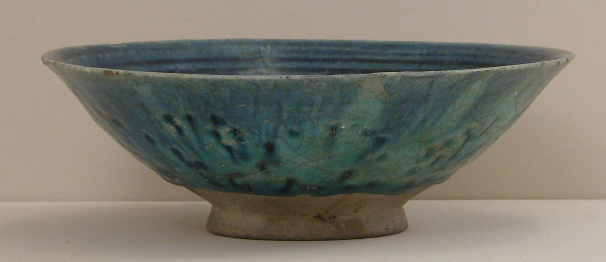 Bowl, Stonepaste; glazed