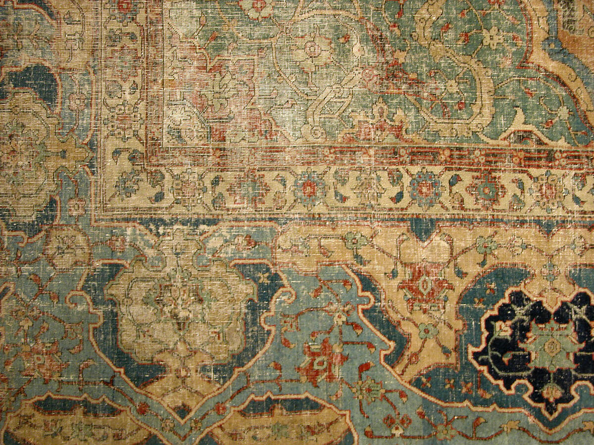 Carpet, Cotton (warp and weft), wool (pile); asymmetrically knotted pile