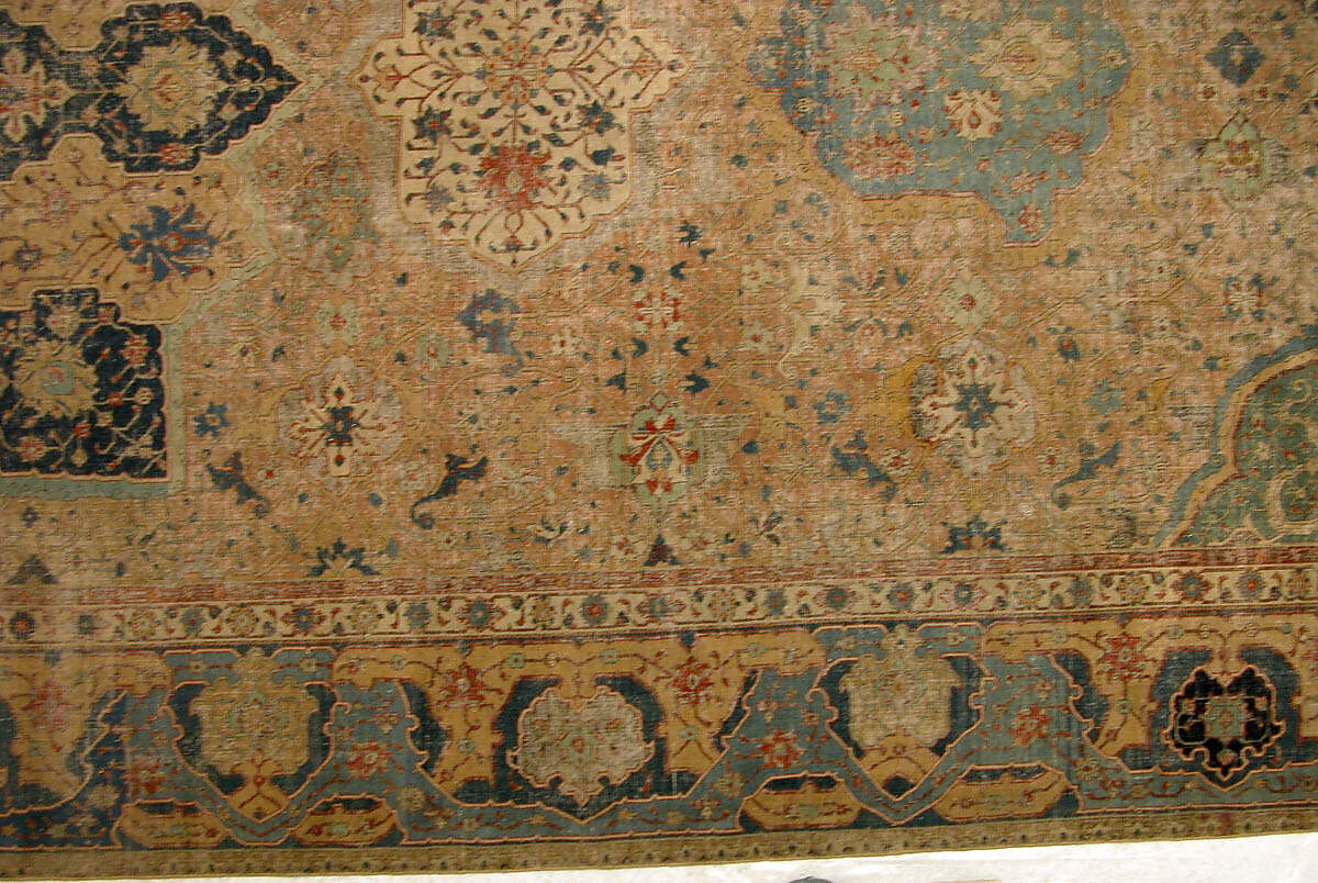 Carpet, Cotton (warp and weft), wool (pile); asymmetrically knotted pile