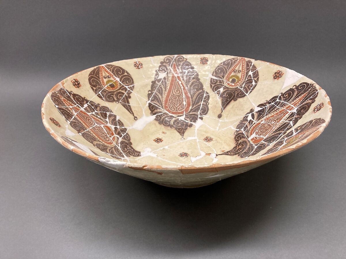Bowl, Earthenware; glazed 