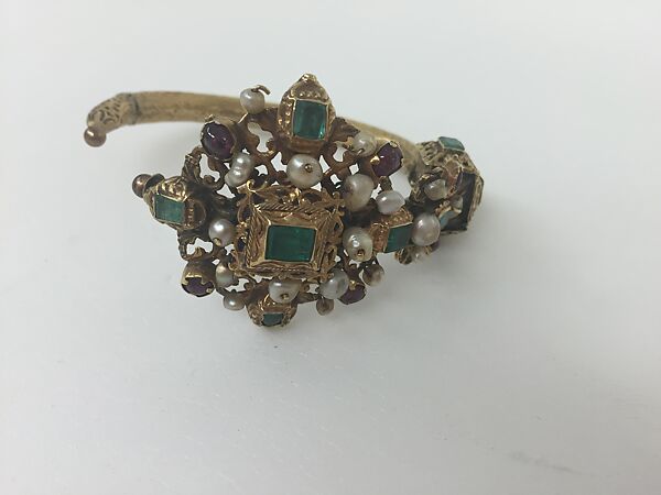 Ear Ornament, Gold, rubies, green beryl, glass, and pearls