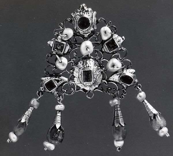 Head Ornament, Gold, topaz, green beryl, glass, pearls