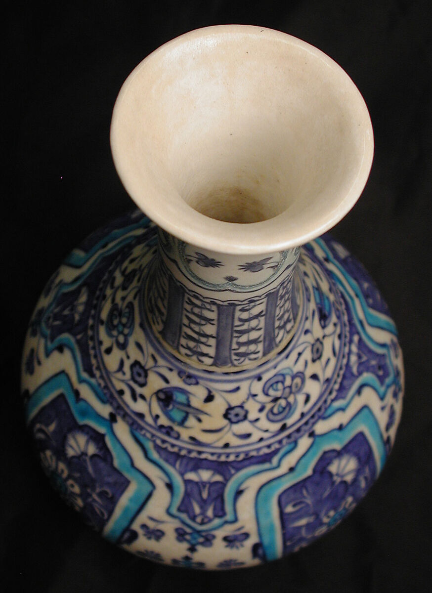 Bottle, Stonepaste; underglaze painted on white slip
