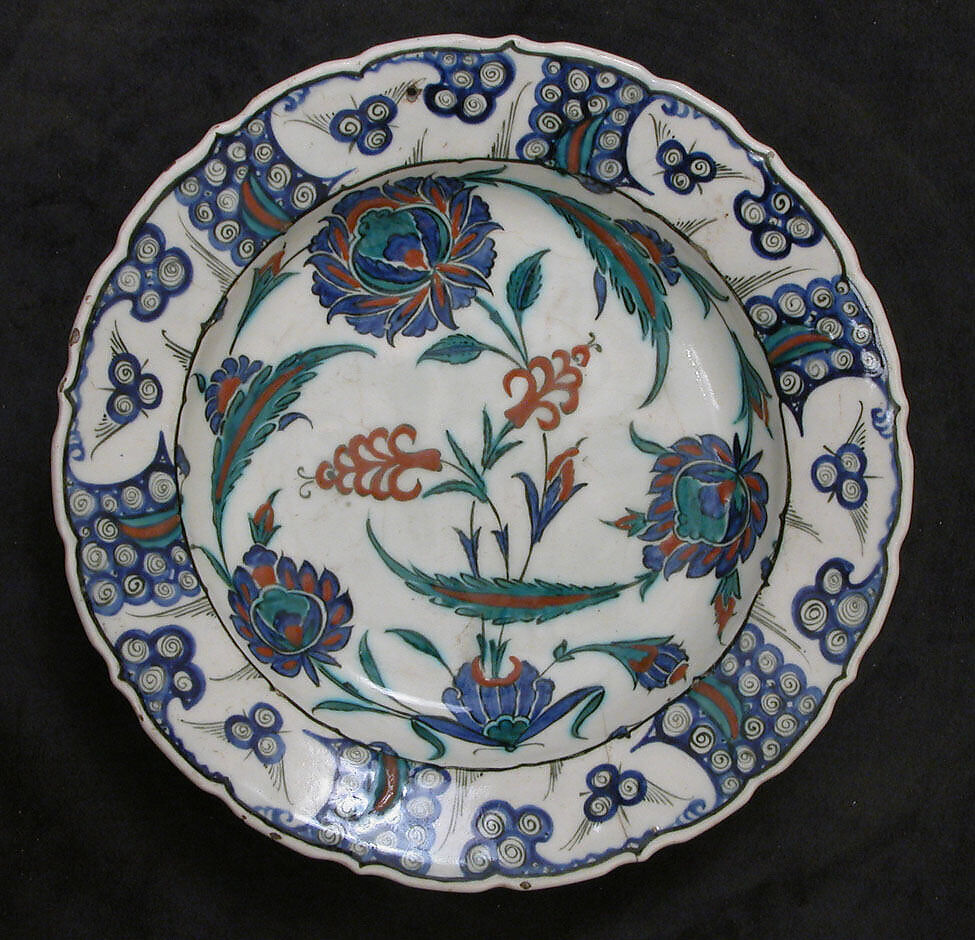 Dish, Stonepaste; underglaze painted on white slip 