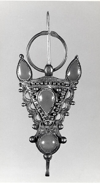 Fibula, Silver, imitation coral