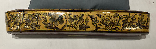 Pen Box (Qalamdan) with Bird and Flower Design, Papier-maché; painted, gilded, and lacquered
