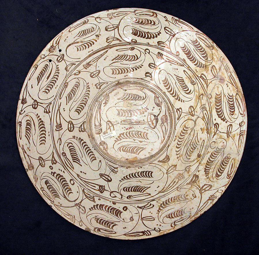 Dish, Earthenware; tin-glazed and luster-painted