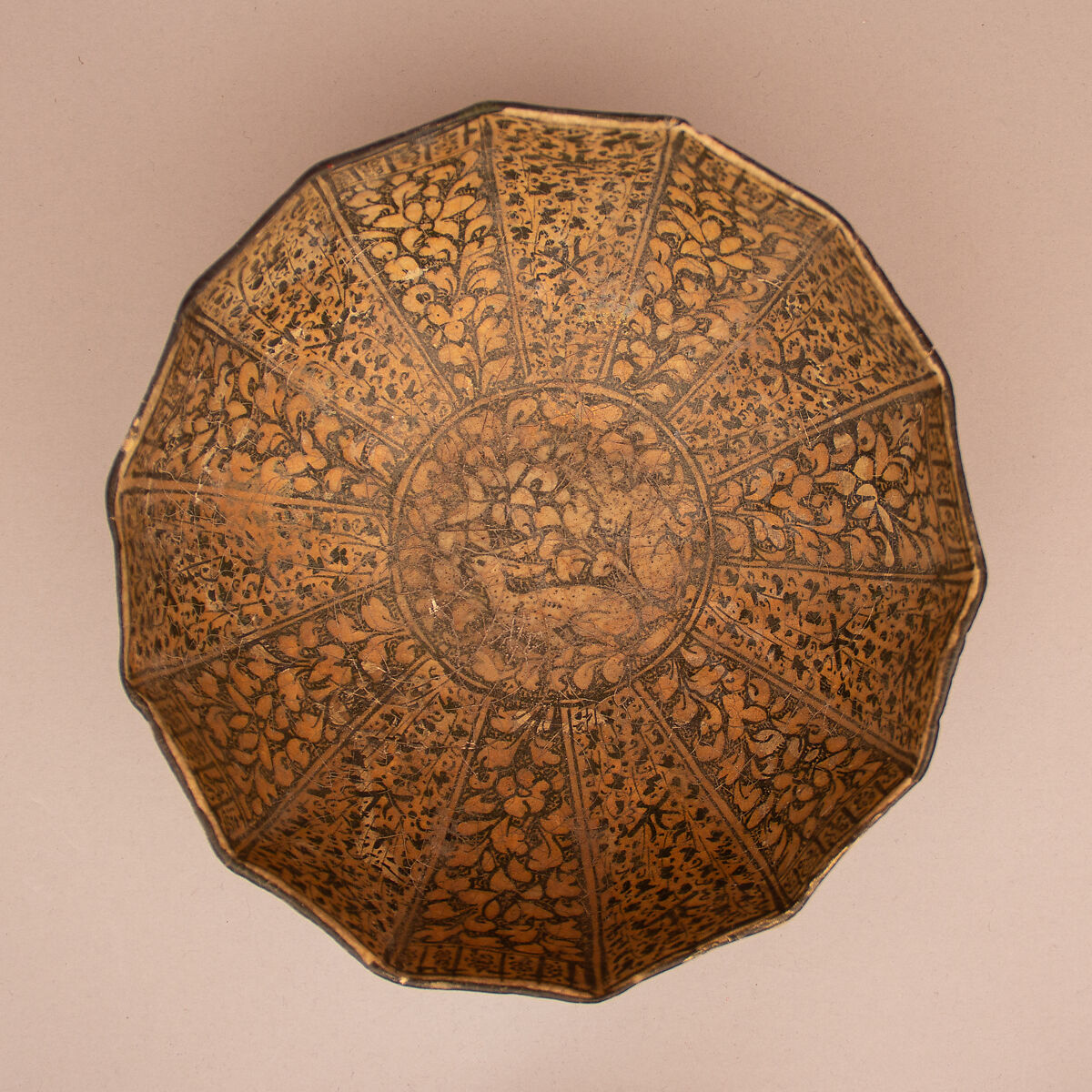 Bowl, Stonepaste; underglaze painted 