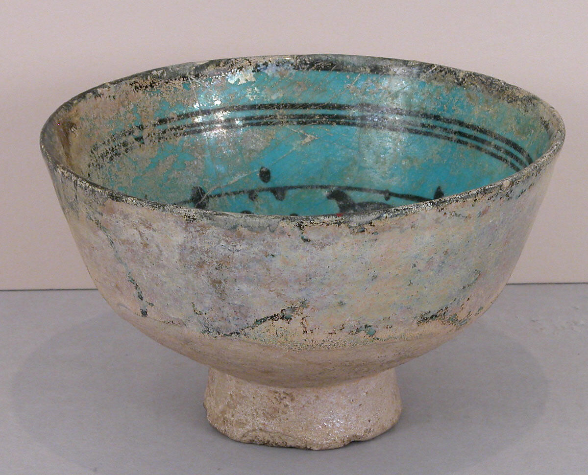Bowl, Stonepaste; underglaze painted