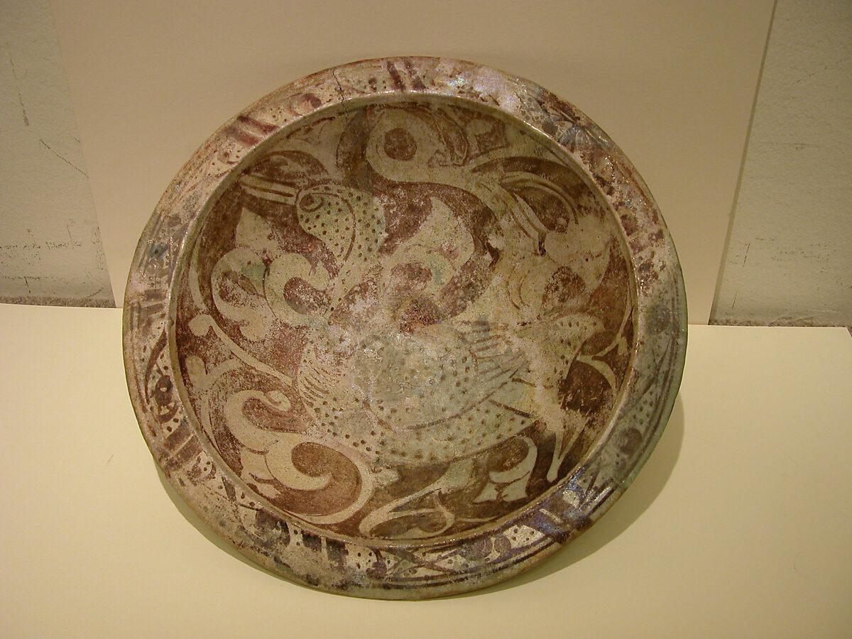 Bowl, Stonepaste; underglaze and luster-painted