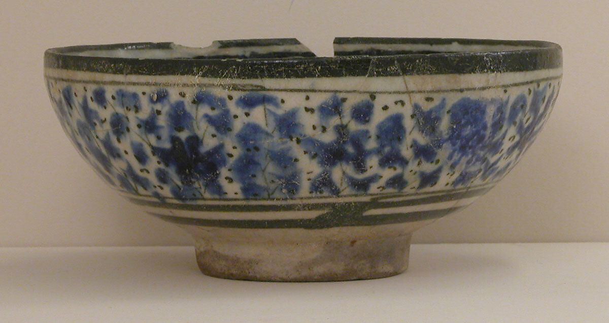 Bowl with Deer and Phoenix Motifs, Stonepaste; blue and black painted under transparent glaze (Sultanabad ware)