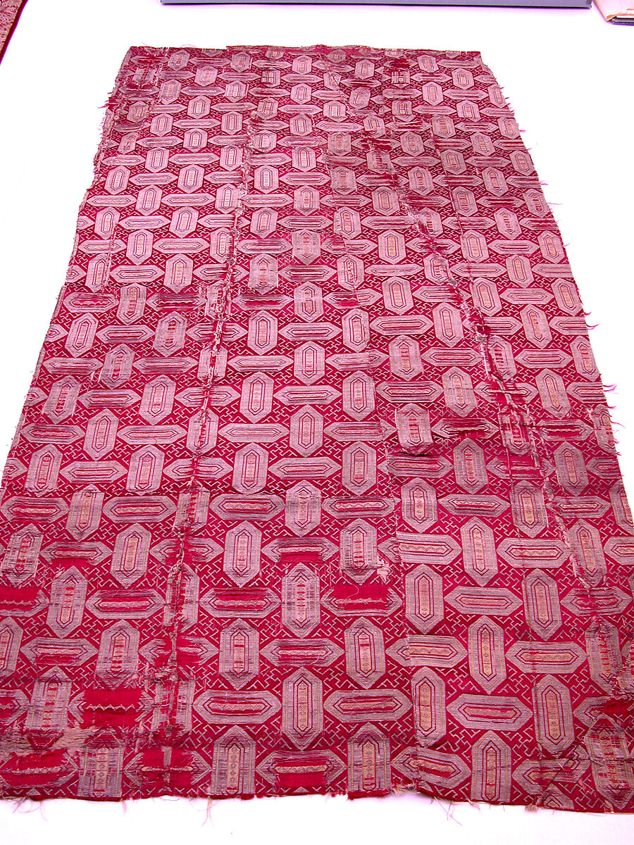 Textile with Cartouche Design, Silk, metal wrapped thread; lampas (kemha)