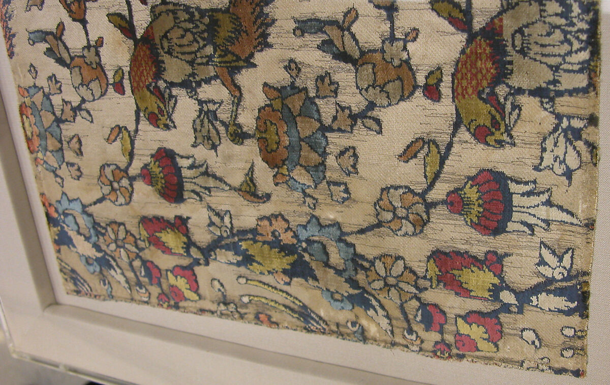 Velvet Fragment with Bird and Flower Design, Silk; cut and voided velvet, with continuous floats of flat metal thread