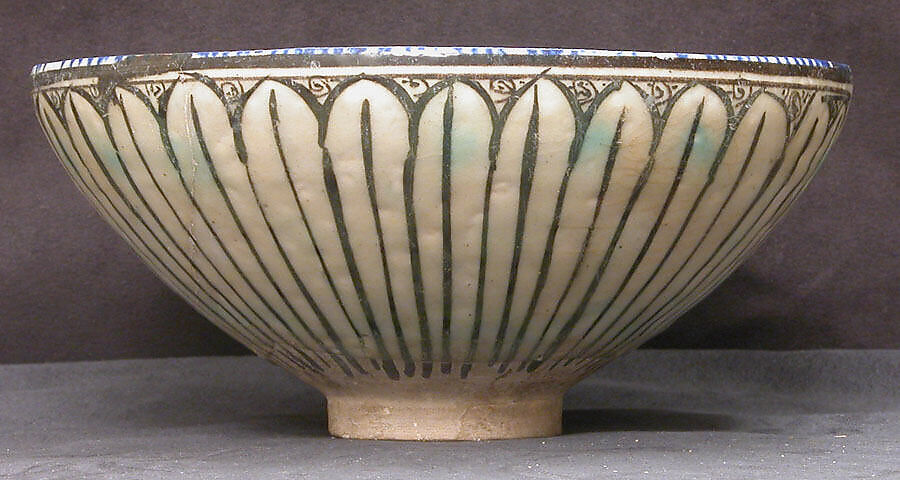 Bowl with Flying Bird Design, Stonepaste; blue, black, and turquoise painted under transparent glaze(Sultanabad ware)