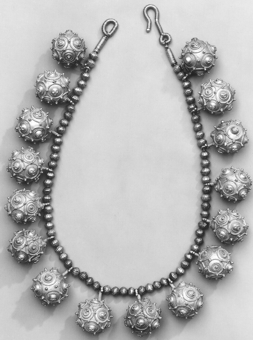 Necklace, Gold; granulation