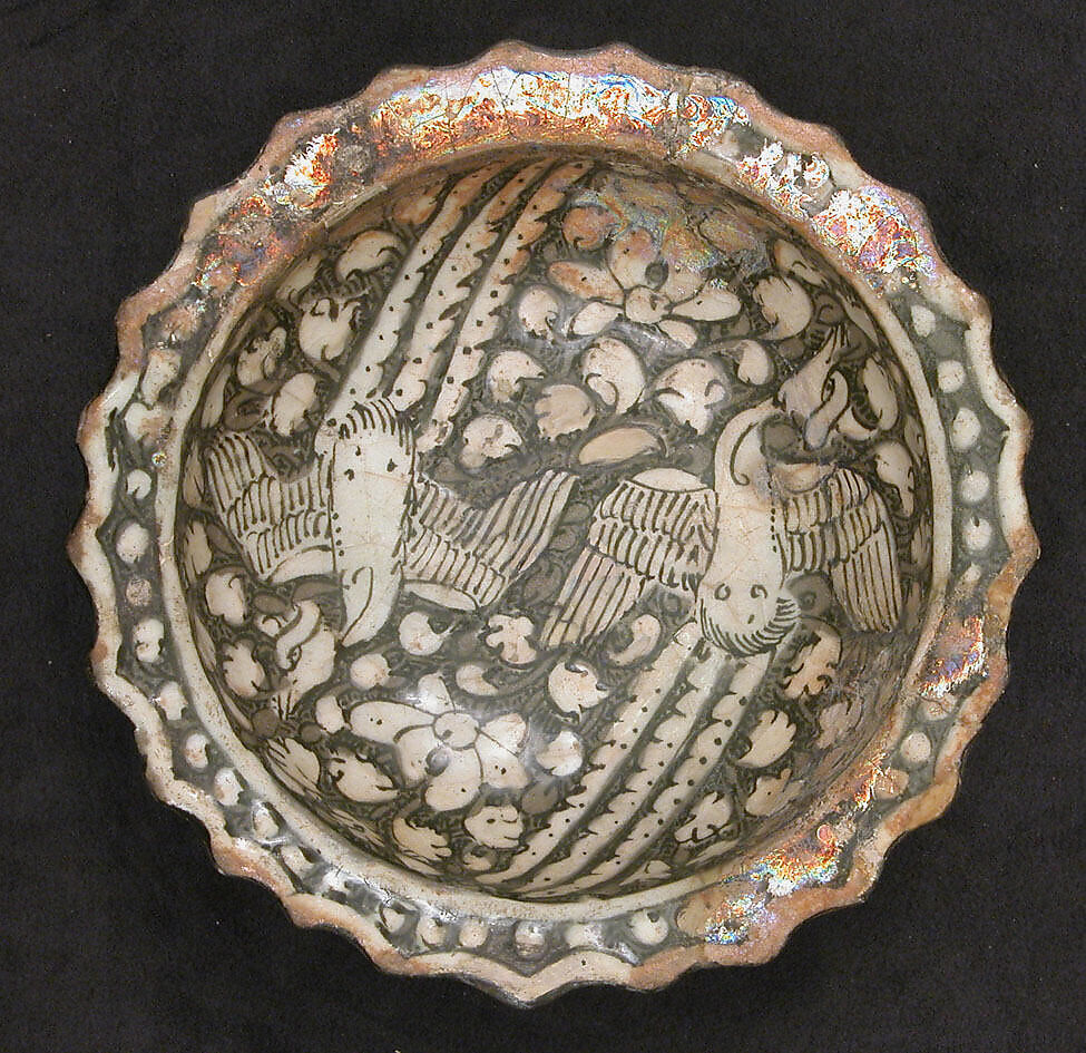 Plate with Phoenixes, Stonepaste; painted under transparent glaze 