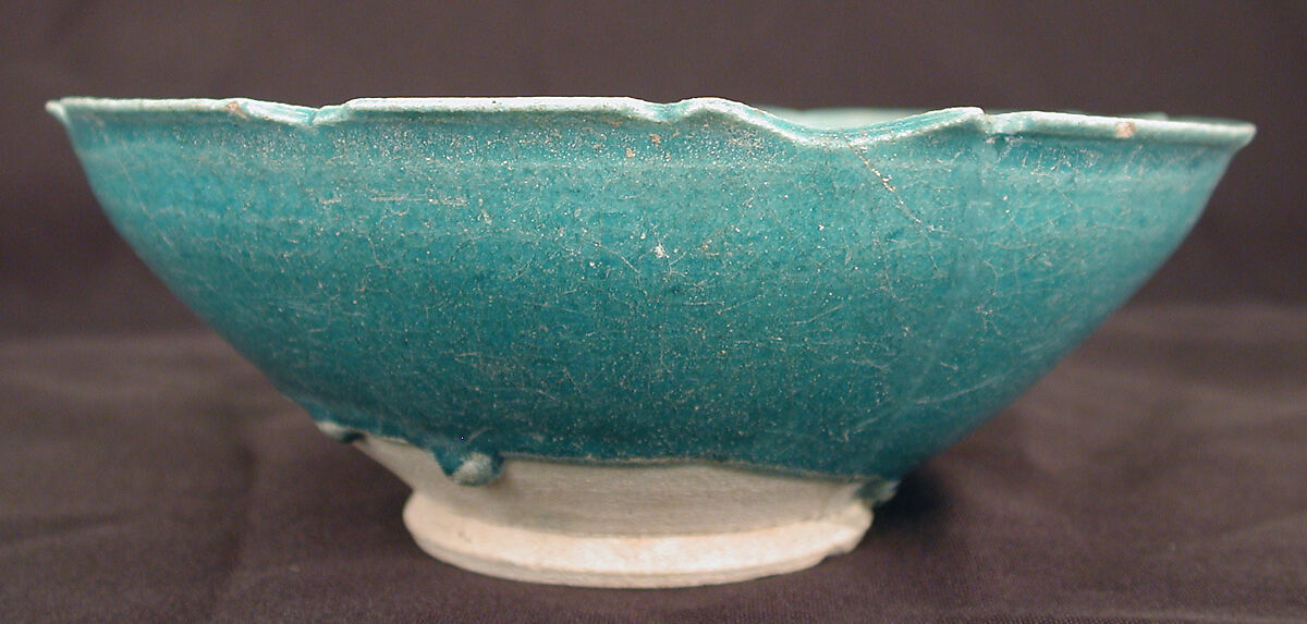 Turquoise Bowl with Carved Rim, Stonepaste; monochrome glazed