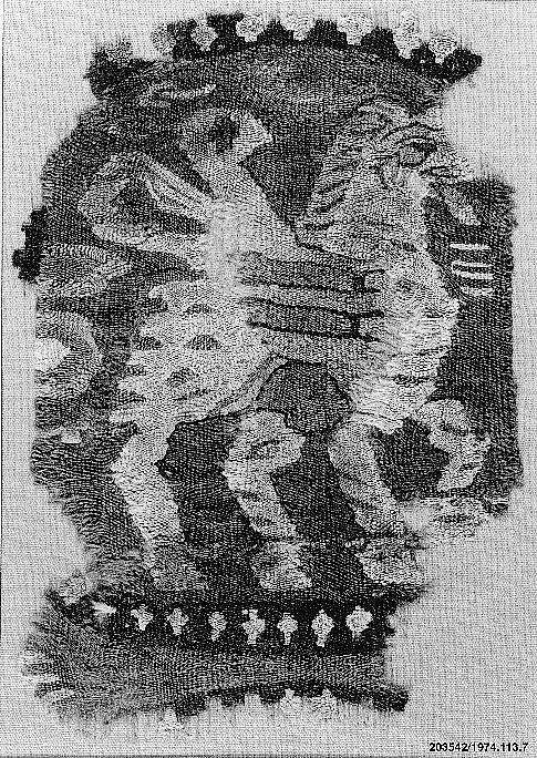 Roundel with Winged Horse, Wool, linen; tapestry weave