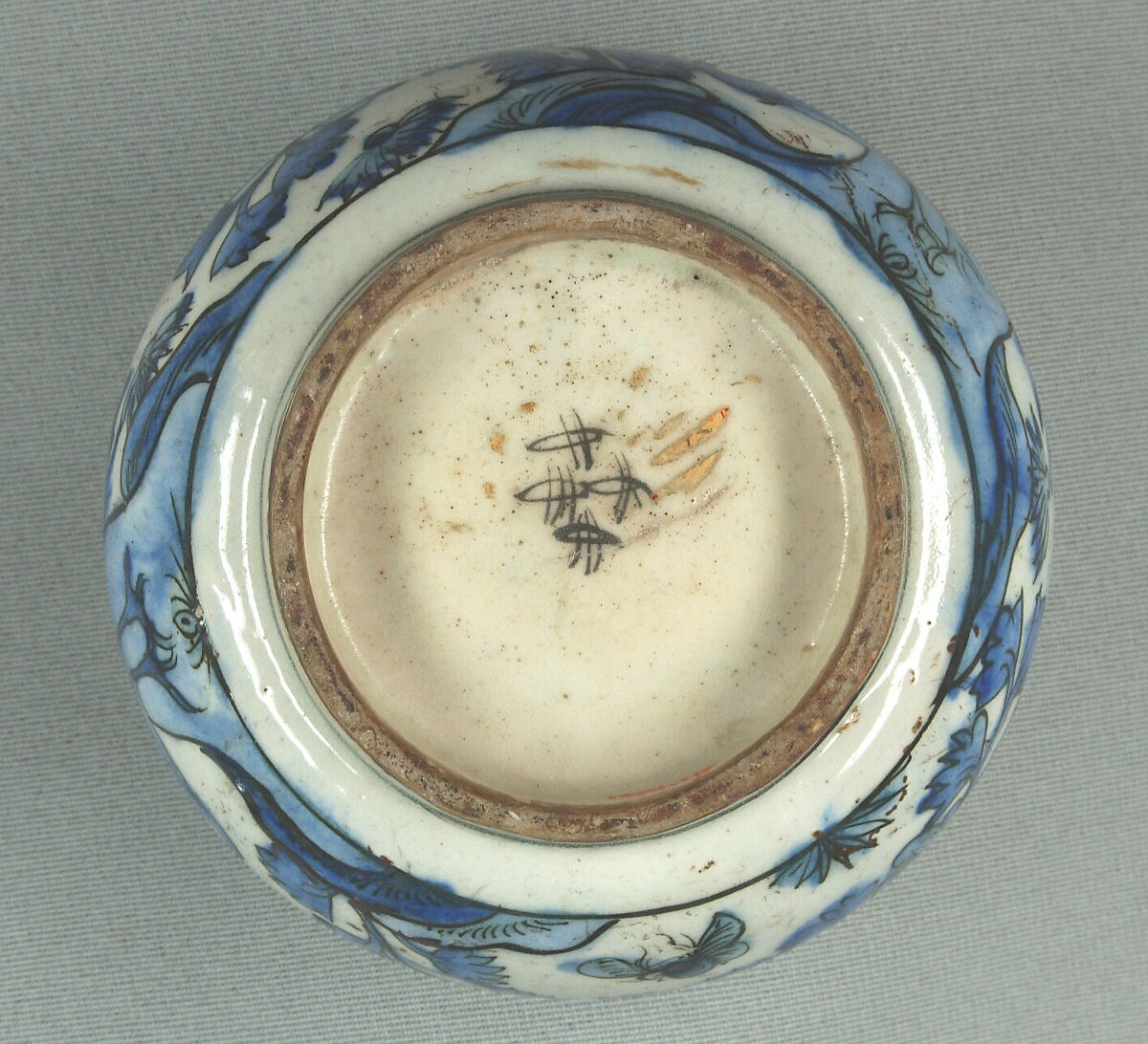 Kendi, Stonepaste; polychrome painted under transparent glaze