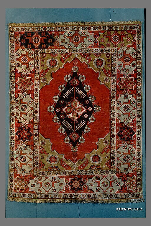 Carpet, Wool (warp, weft and pile); symmetrically knotted pile