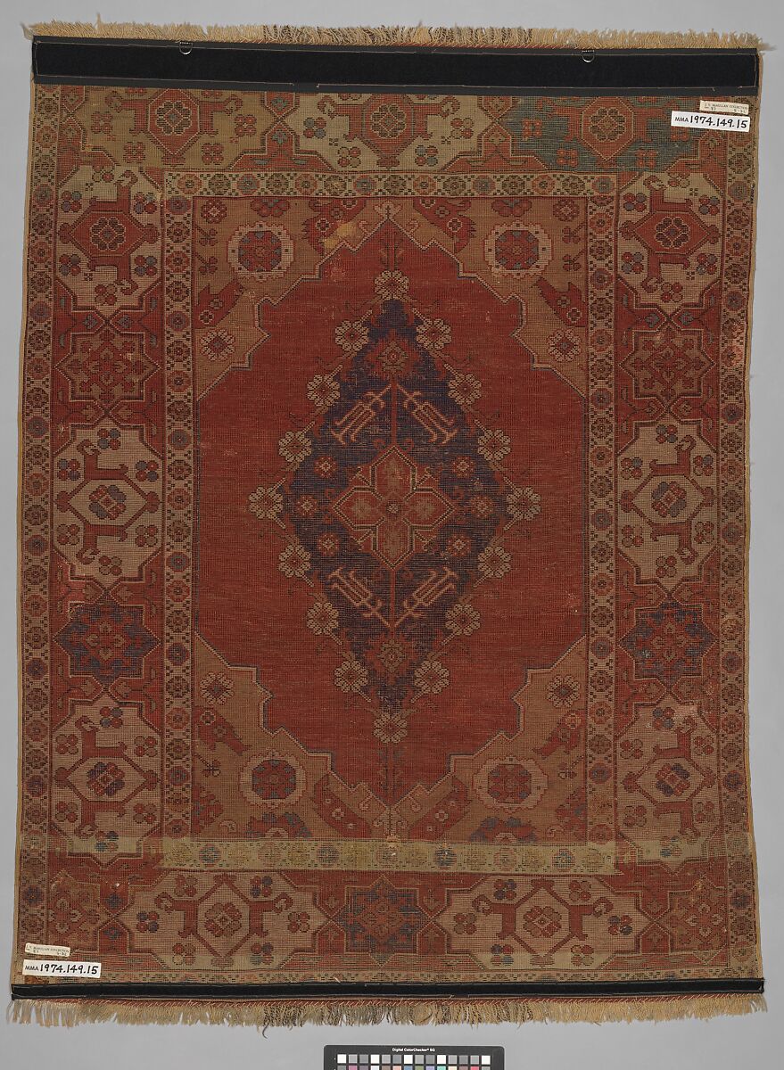 Carpet, Wool (warp, weft and pile); symmetrically knotted pile