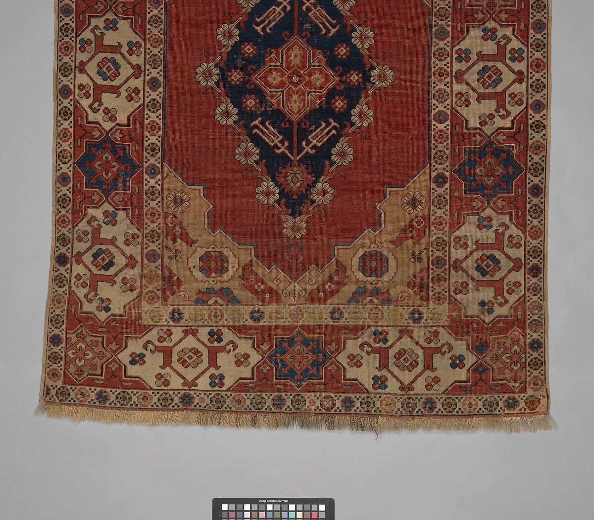 Carpet, Wool (warp, weft and pile); symmetrically knotted pile