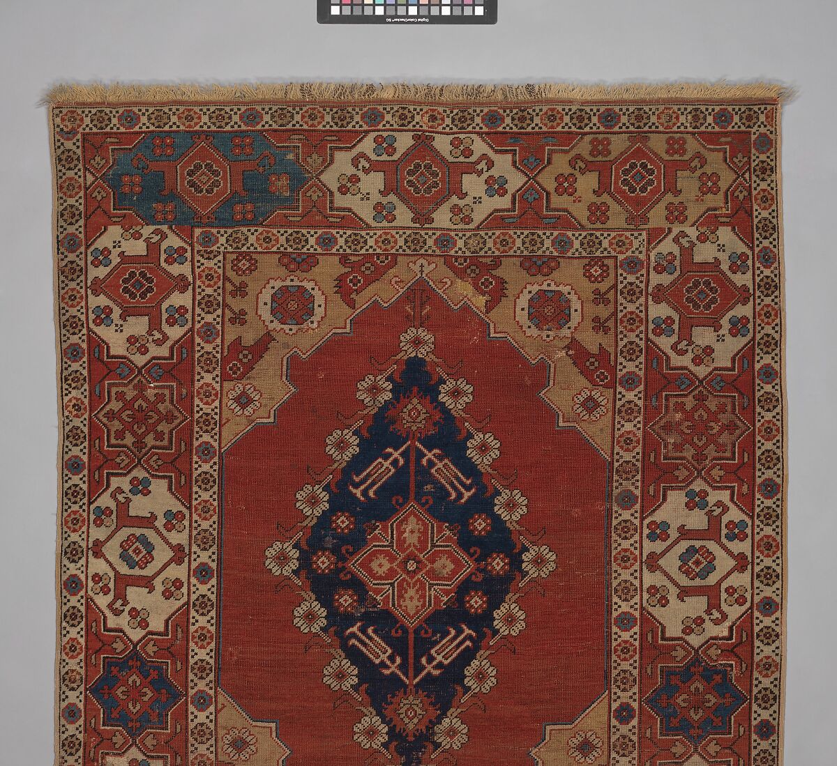 Carpet, Wool (warp, weft and pile); symmetrically knotted pile