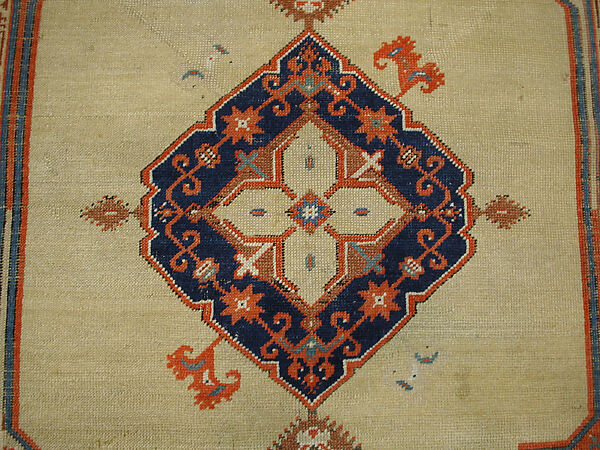 Carpet, Wool (warp, weft and pile); symmetrically knotted pile