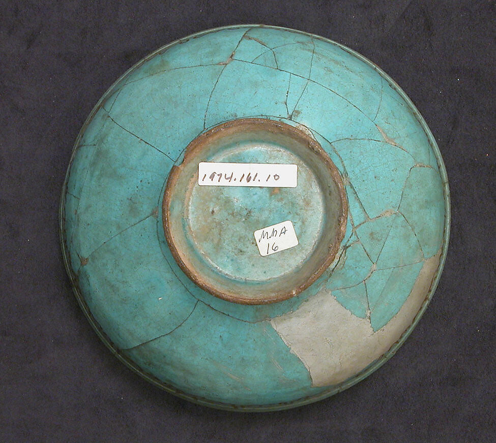 Bowl, Stonepaste; overglaze painted, so-called "mina'i" ware