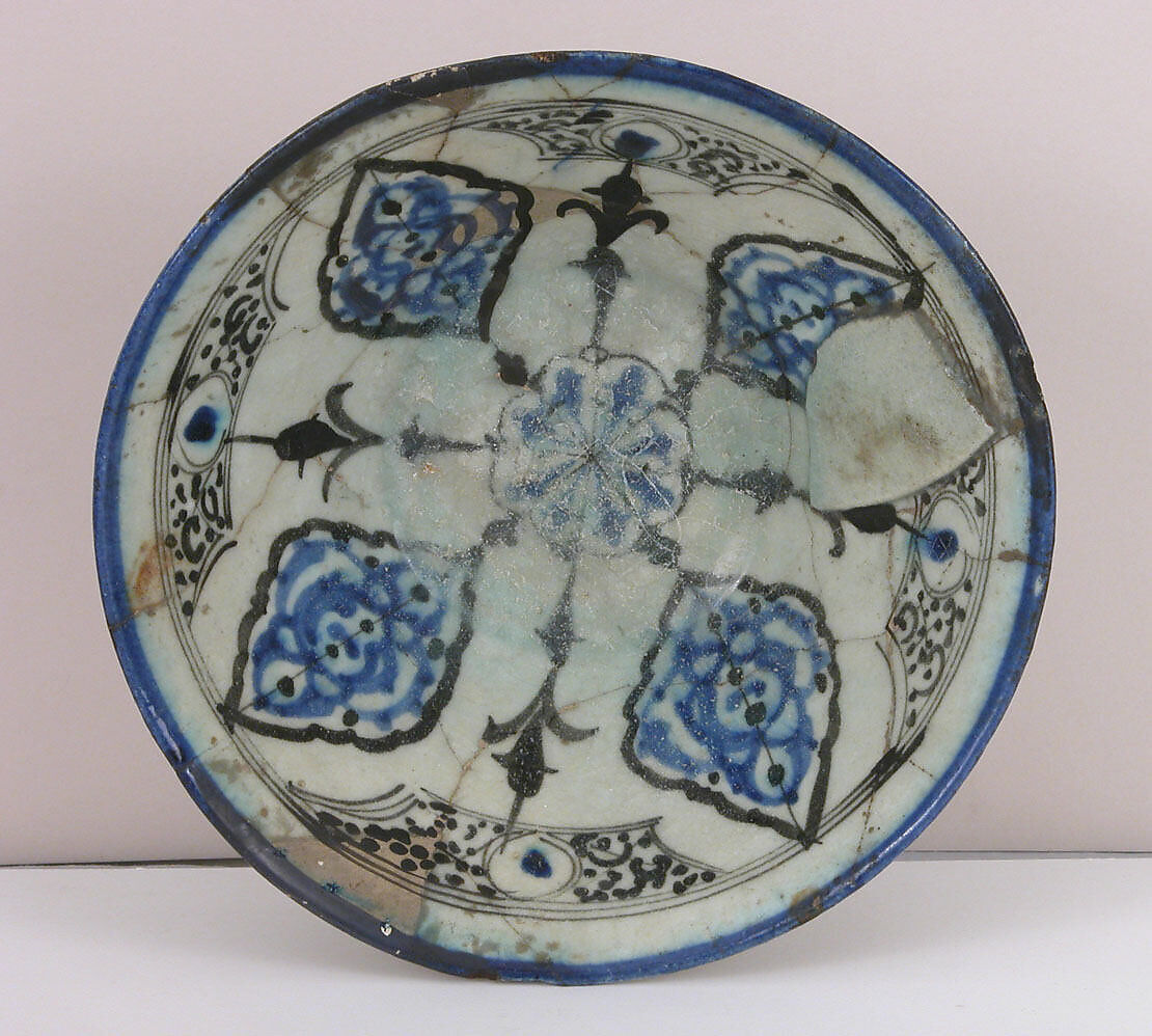 Bowl, Stonepaste; painted under transparent glaze 