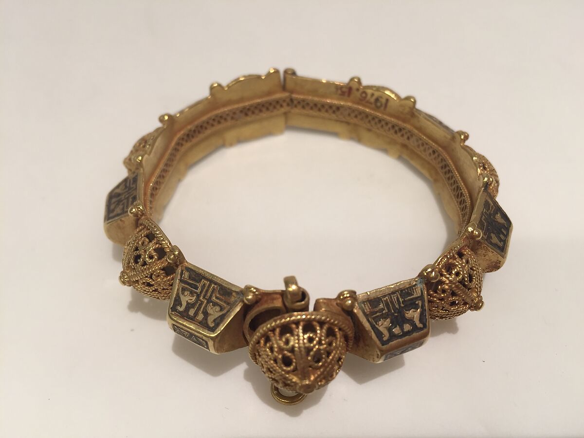 Bracelet, Gold, with granulated bosses and niello designs 