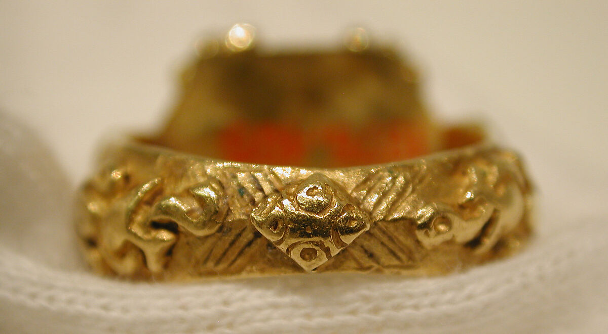 Ring, Gold; cast, engraved, granulation