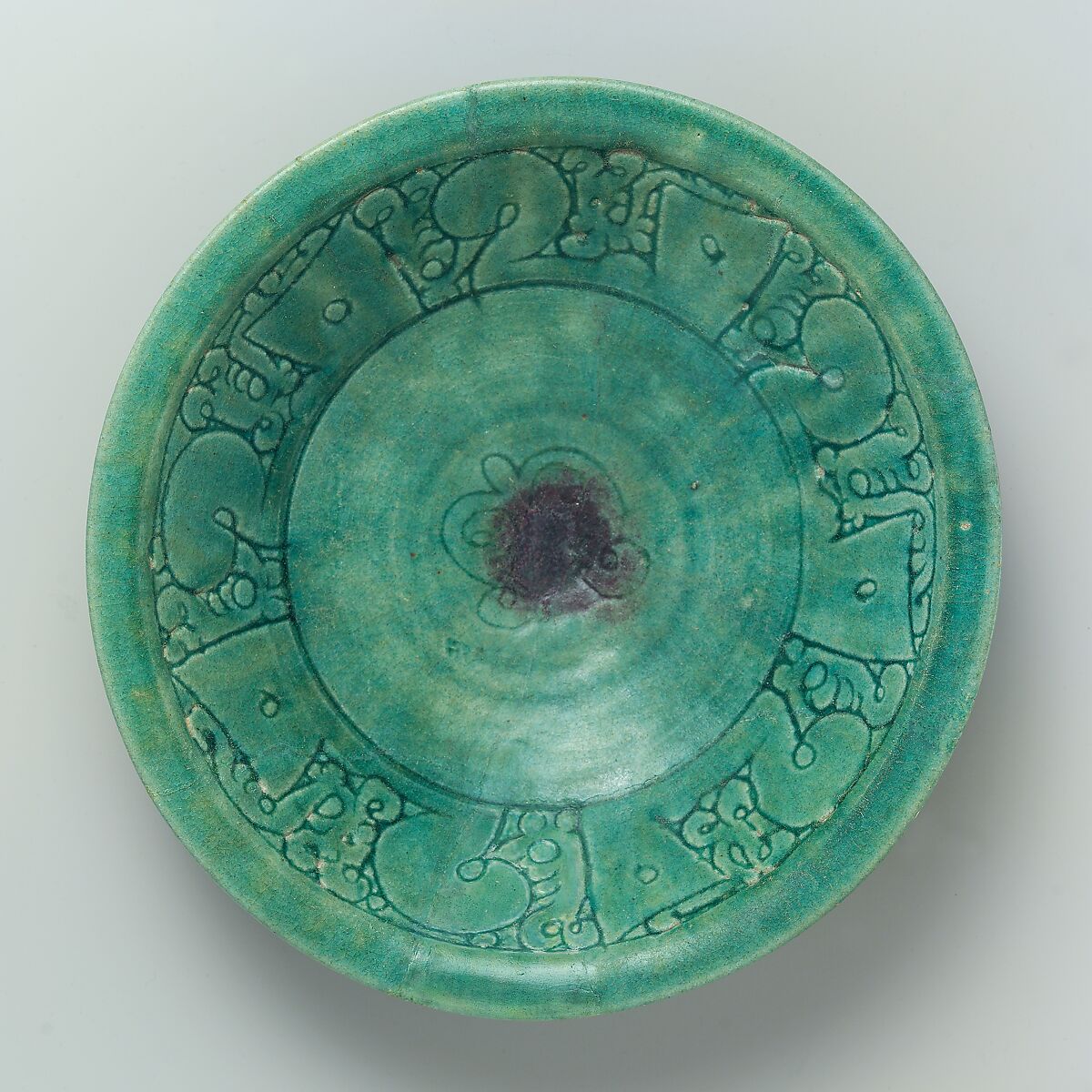 Bowl, Stonepaste; incised and glazed 