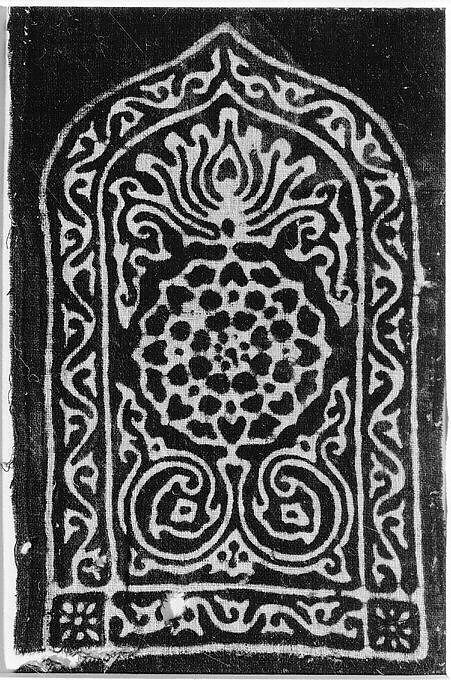 Textile Fragment, Cotton; plain weave, stamp resist dyed