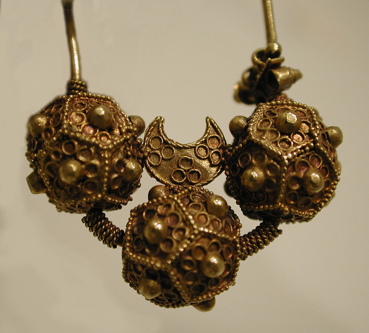 Earrings, Gold; filigree and granulation
