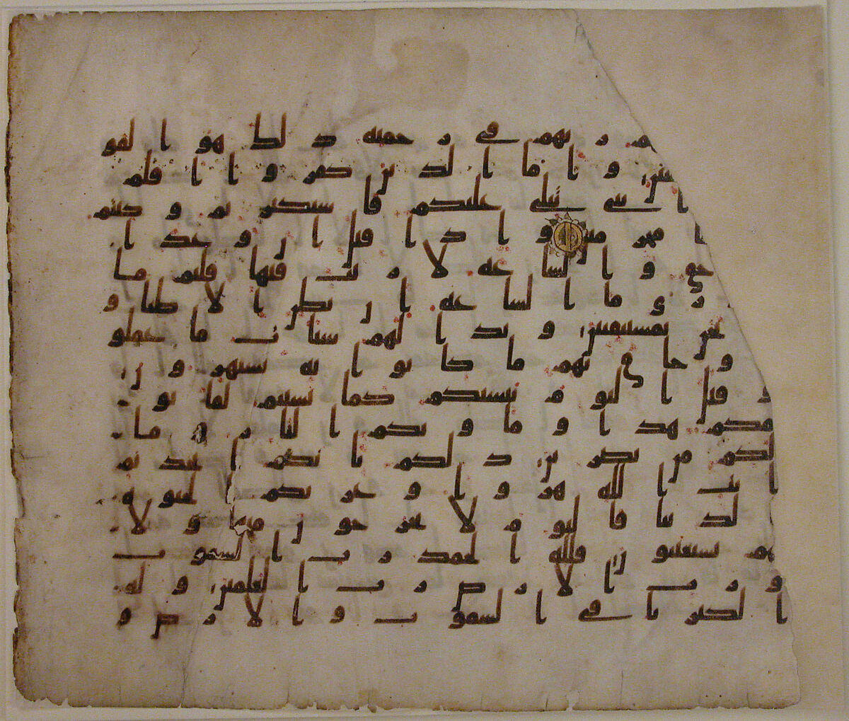 Folio from a Qur'an Manuscript, Ink, opaque watercolor, and gold on parchment 