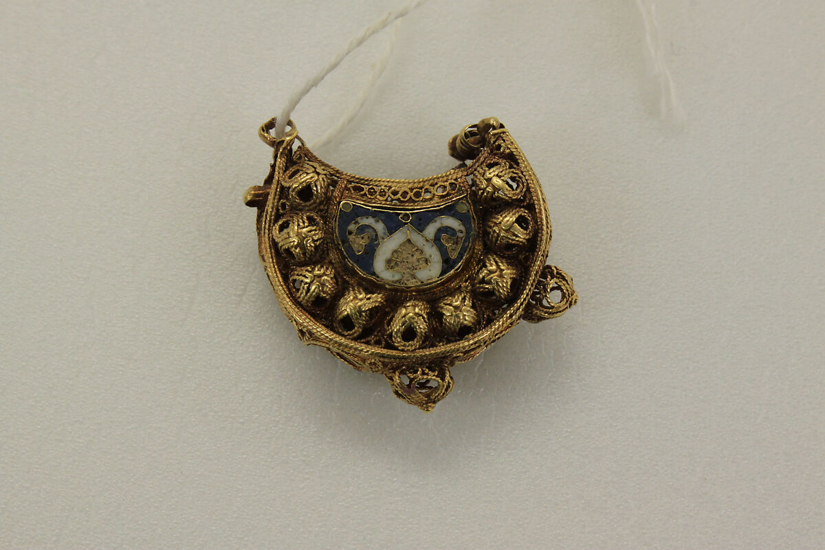 Earrings, Gold; filigree and cloisonné enamel