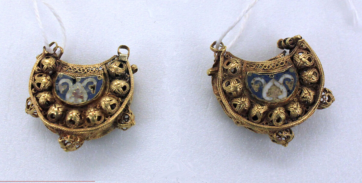 Earrings, Gold; filigree and cloisonné enamel 