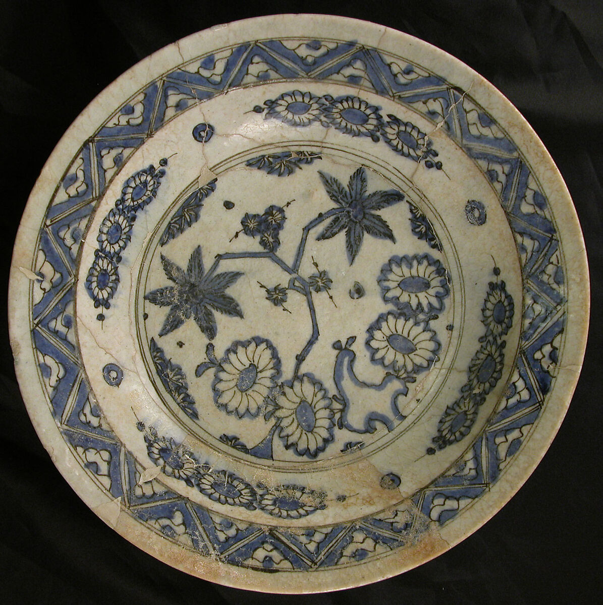 Dish, Stonepaste; painted in blue under transparent glaze 