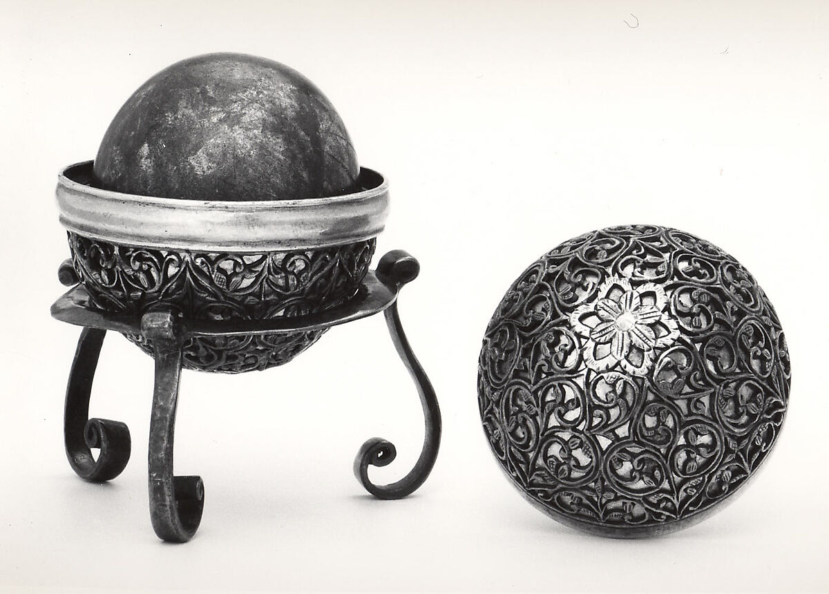Bezoar Stone with Case and Stand, Container: silver; pierced, chased, and mercury-gilded
Goa stone: compound of organic and inorganic materials; mercury-gilded