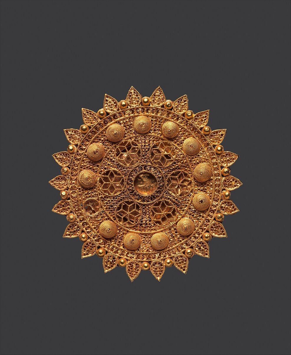 Roundel, Gold; filigree, granulation 