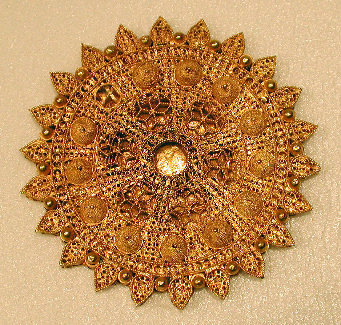 Roundel, Gold; filigree, granulation