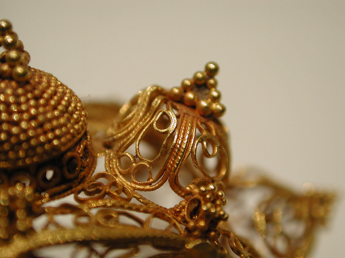 Earring, One of a Pair, Gold